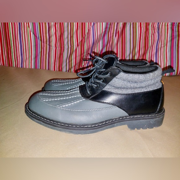 Hawke & Co. Lightweight Boots - Picture 5 of 8